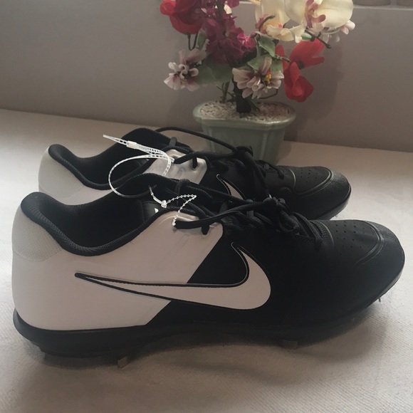 Brand new Nike cleats main image 11